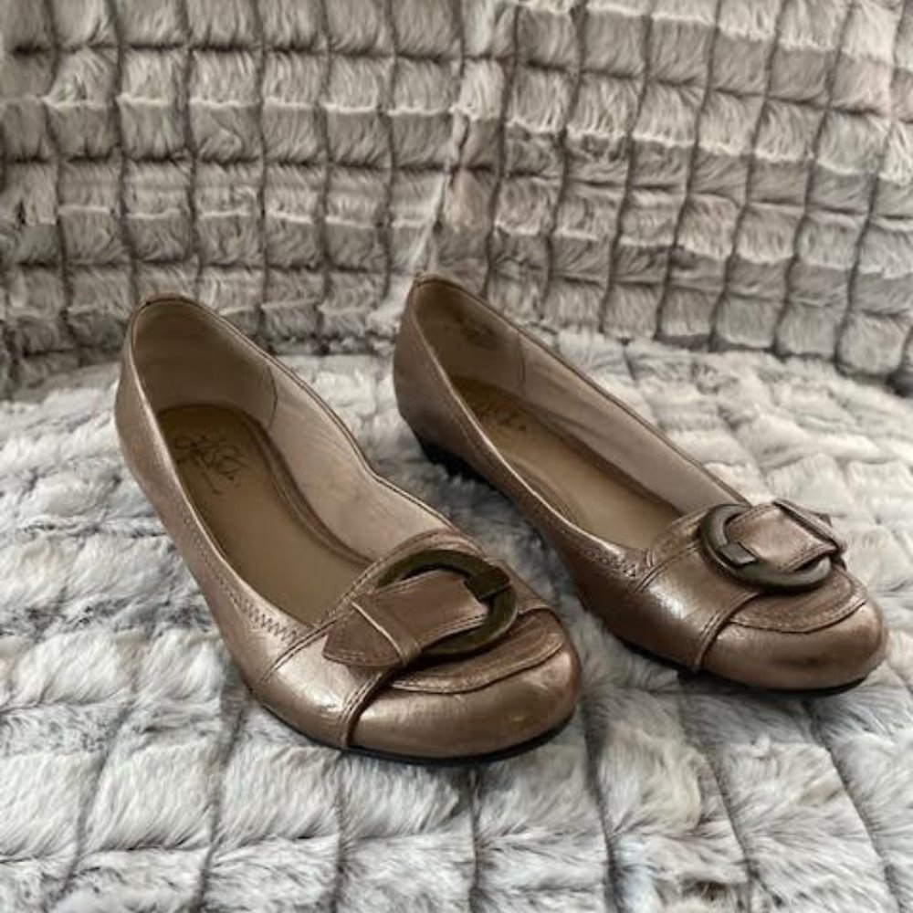 Life Stride - Tan Flats - Size 9